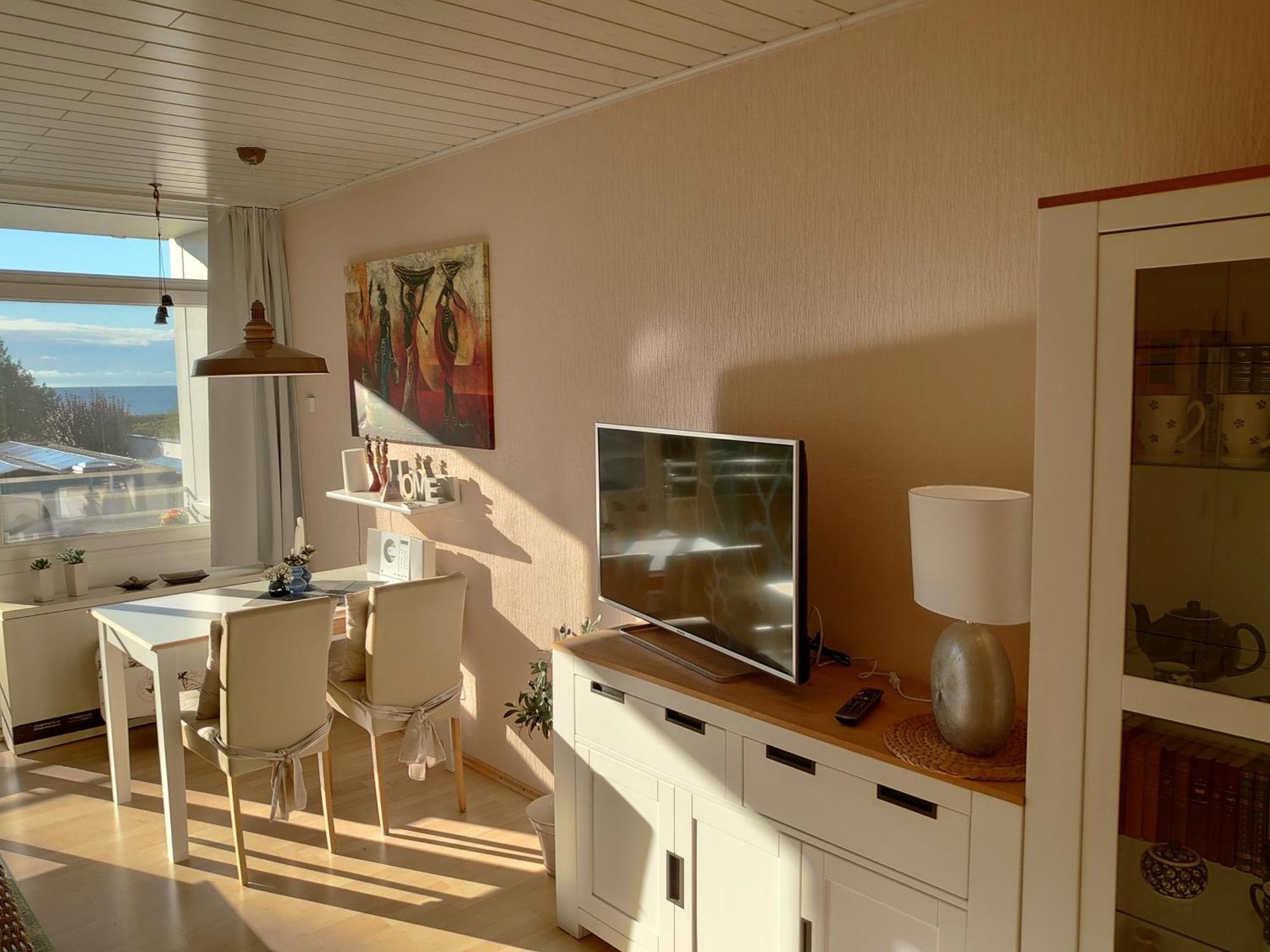 "Mit Ausblick"-Uneingeschraenkter Meerblick Burgtiefe auf Fehmarn Luaran gambar